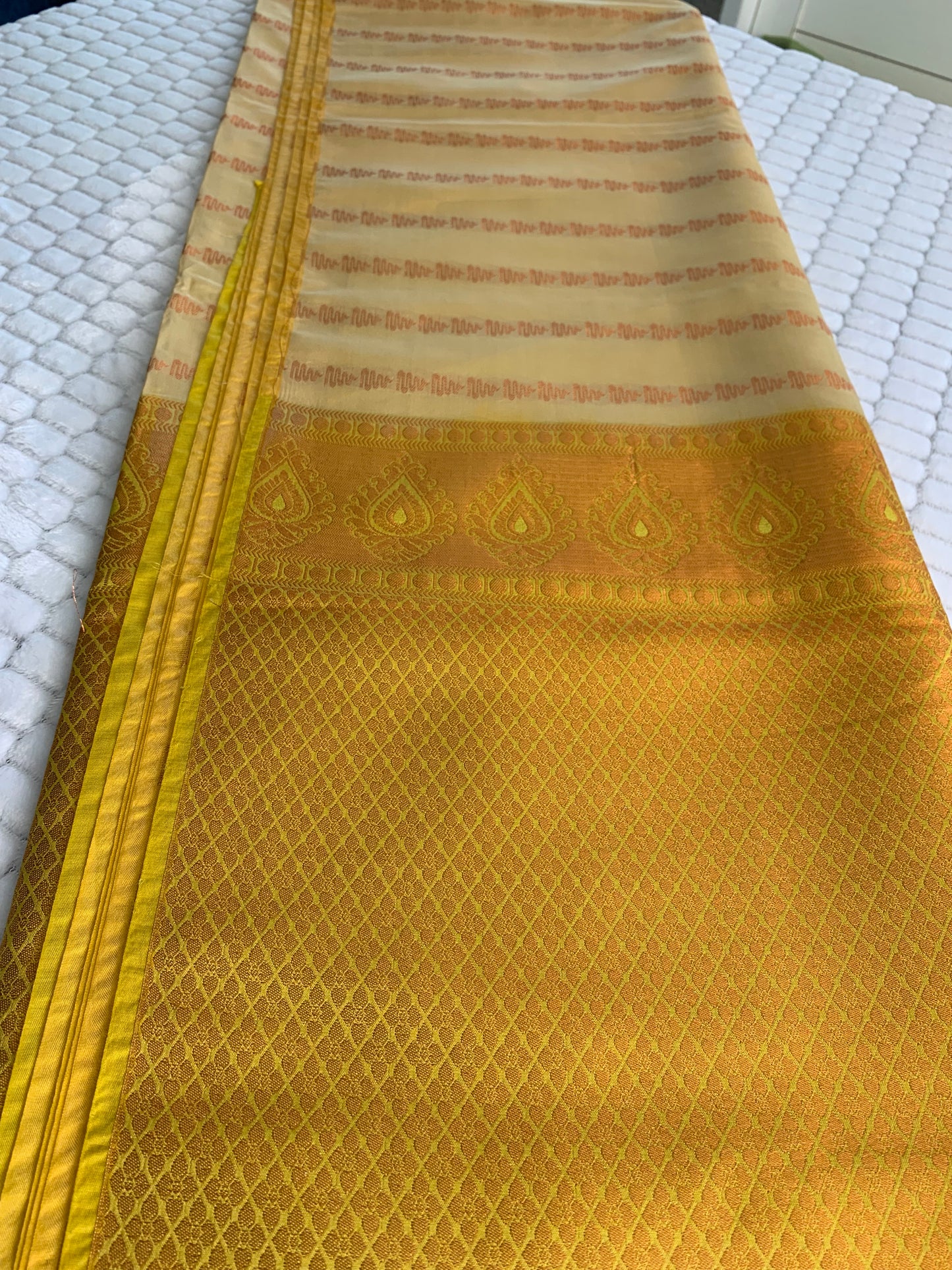 Off-White Semi Kanchipuram Silk Saree