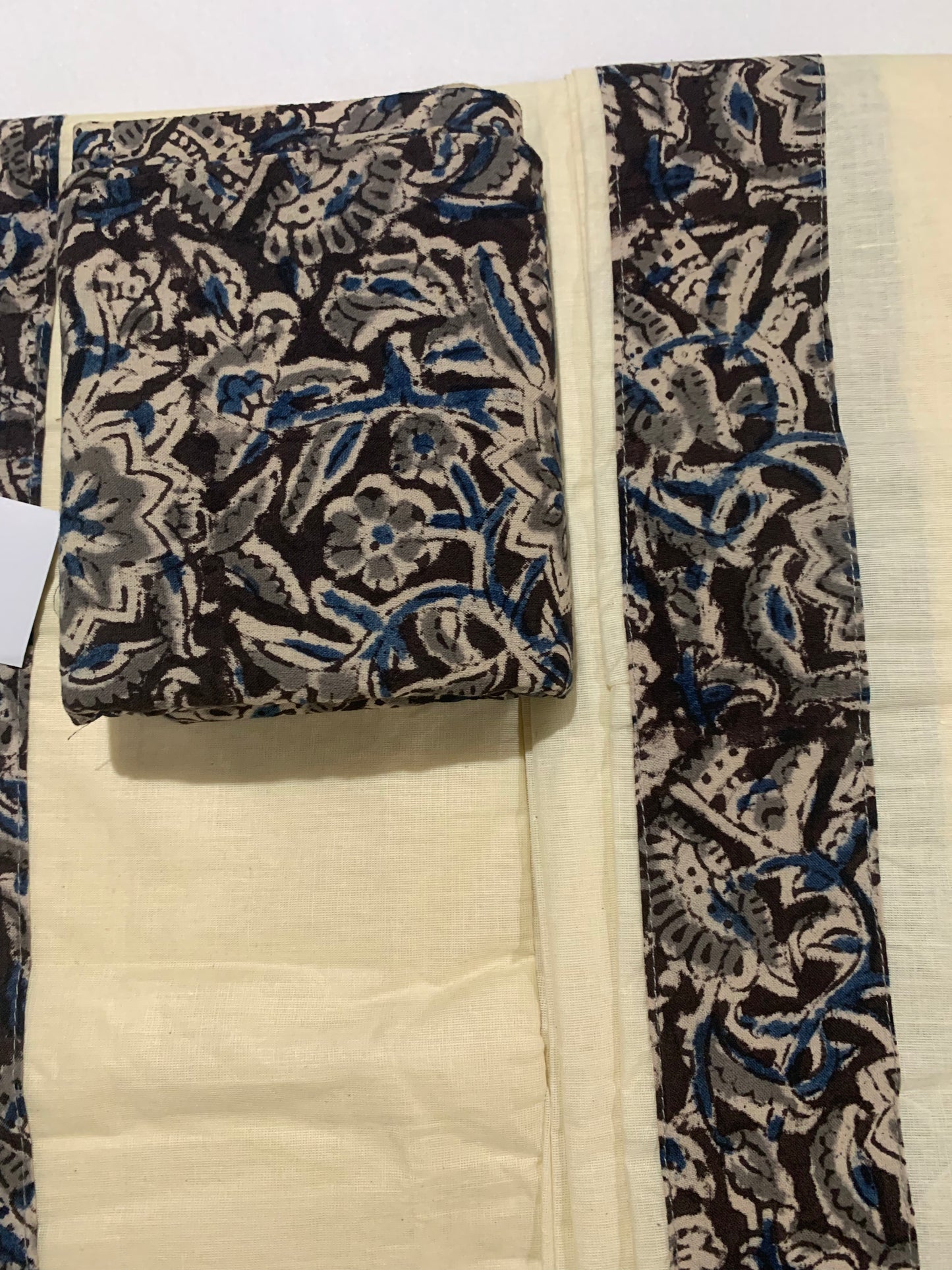 Kalamkari set mundu