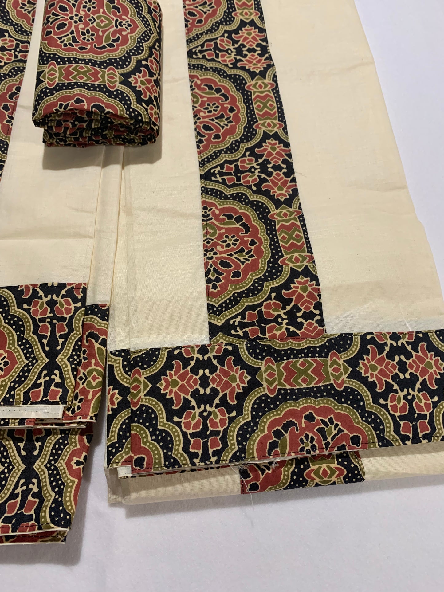 Ajrak border set mundu