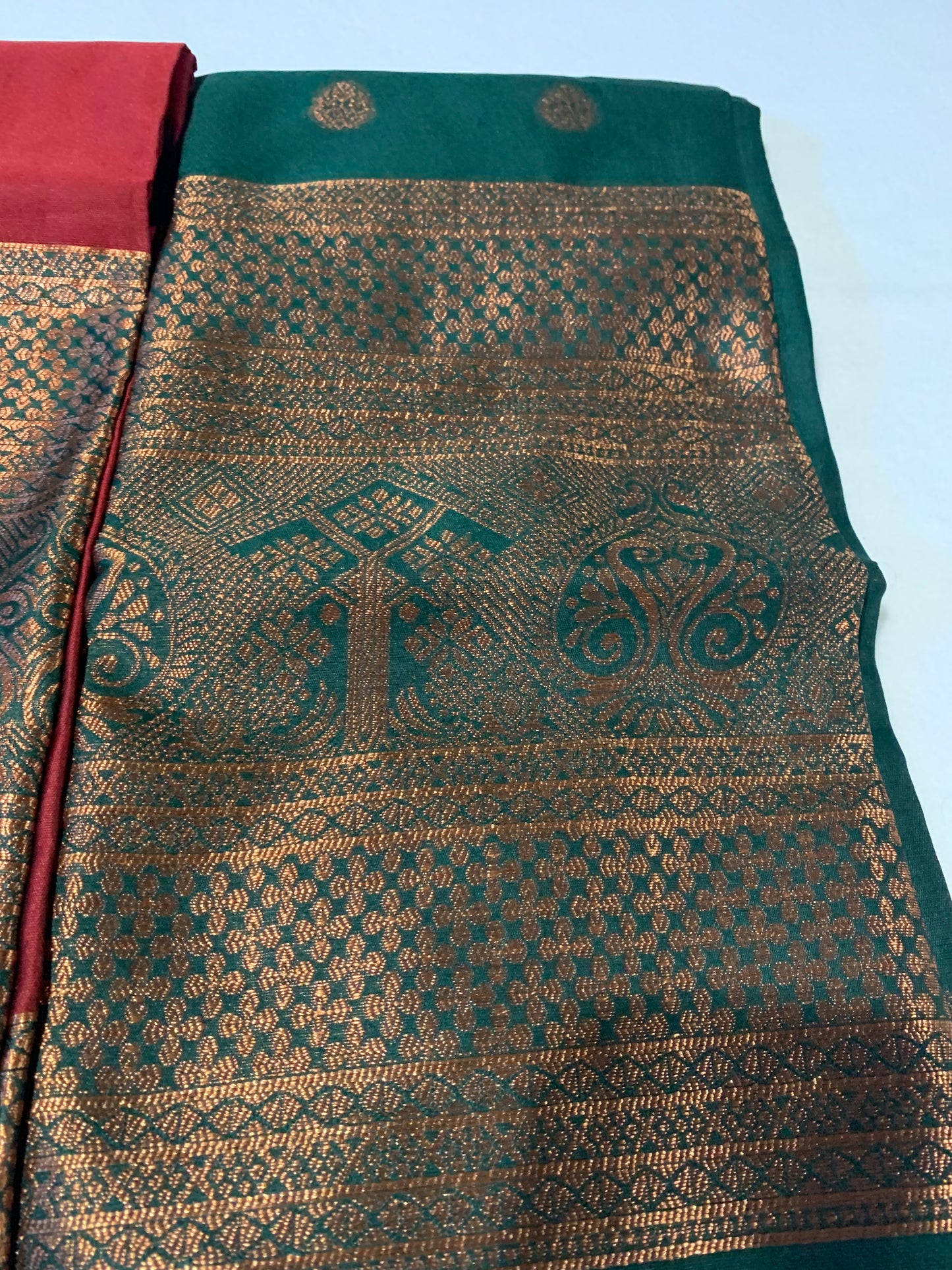 Maroon & green dhavani